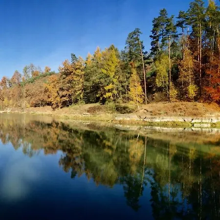 Роскошный шатер Glamp Sunnymoon Sudomer (Mlada Boleslav)