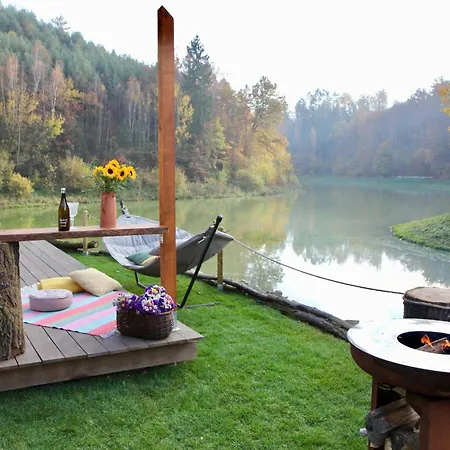 Glamp Sunnymoon Luksustelt Sudomer (Mlada Boleslav)